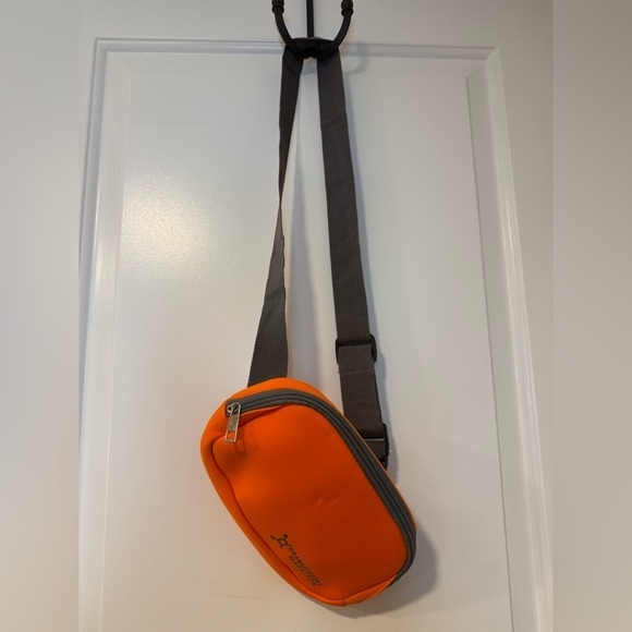 Orangetheory Other - Orangetheory Marathon Orange Crossbody Belt Bag